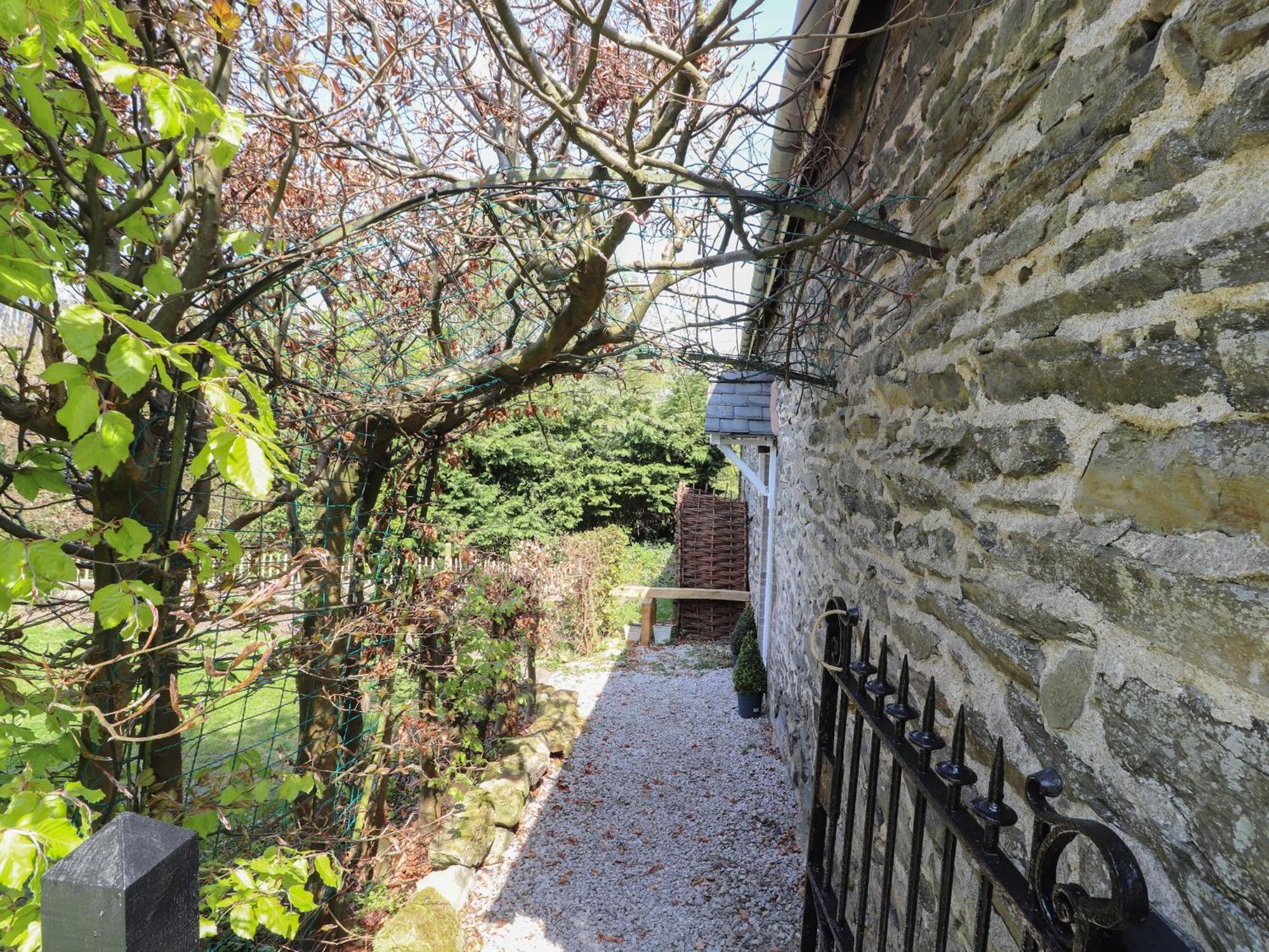 Villa The Coach House à Llangollen Extérieur photo